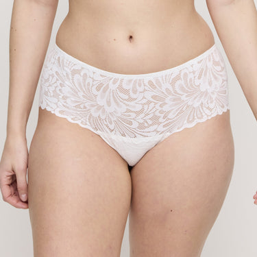 Rupi trusse hotpants