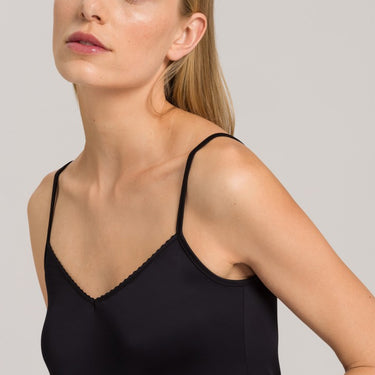 Hanro Satin Deluxe viscose kort underkjole black Sort 5
