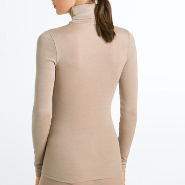 Hanro Woolen Silk T-Shirt med rullekrave sisal Beige 2