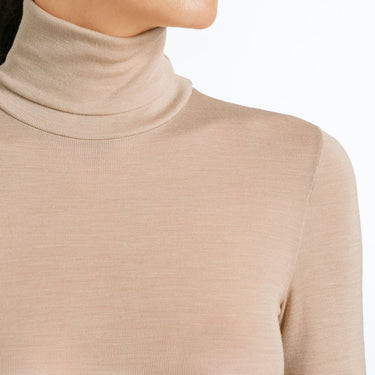 Hanro Woolen Silk T-Shirt med rullekrave sisal Beige 3