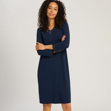 Hanro Natural Elegance natkjole langt ærme 100 cm deep navy Blå 1