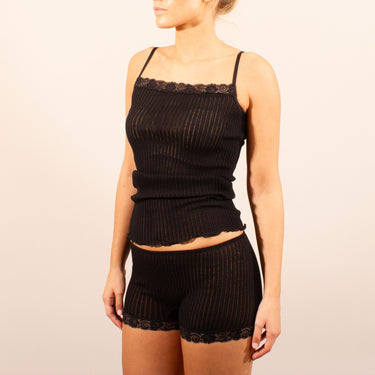 Operatino shorts uld/silke med Pizzo blonde kant