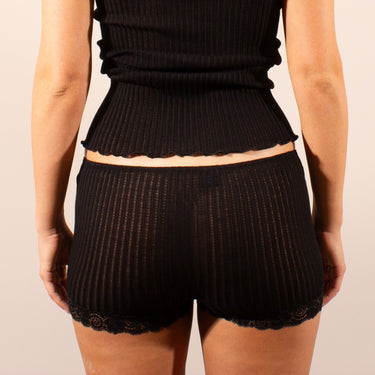 Operatino shorts uld/silke med Pizzo blonde kant