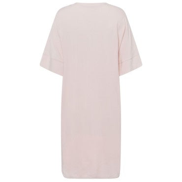 Hanro Favourites natkjole langt ærme marzipan Beige 4