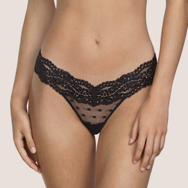 Andres Sarda Nan string black Sort 1