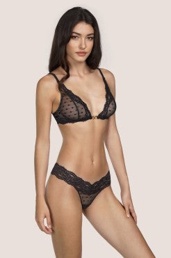 Andres Sarda Nan string black Sort 3