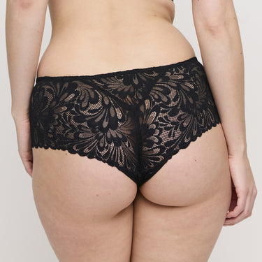 Rupi trusse hotpants