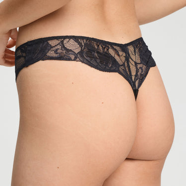 Lysia string trusse