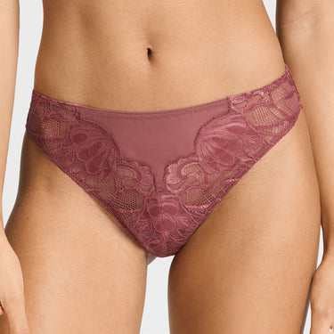 Lysia string trusse