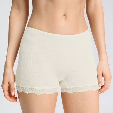 Woolen lace Boyleg shorts trusse