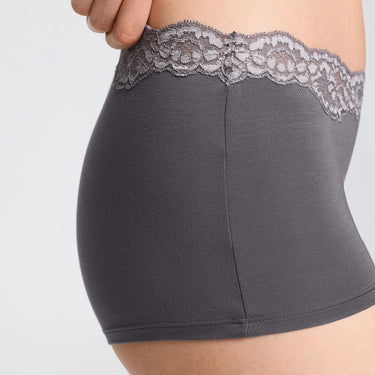Dana shorts trusse