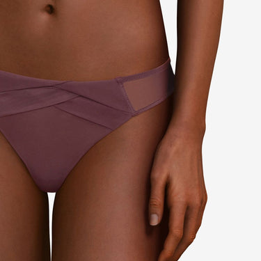 Chantal Thomass Encens Moi string cardinale Lilla 1